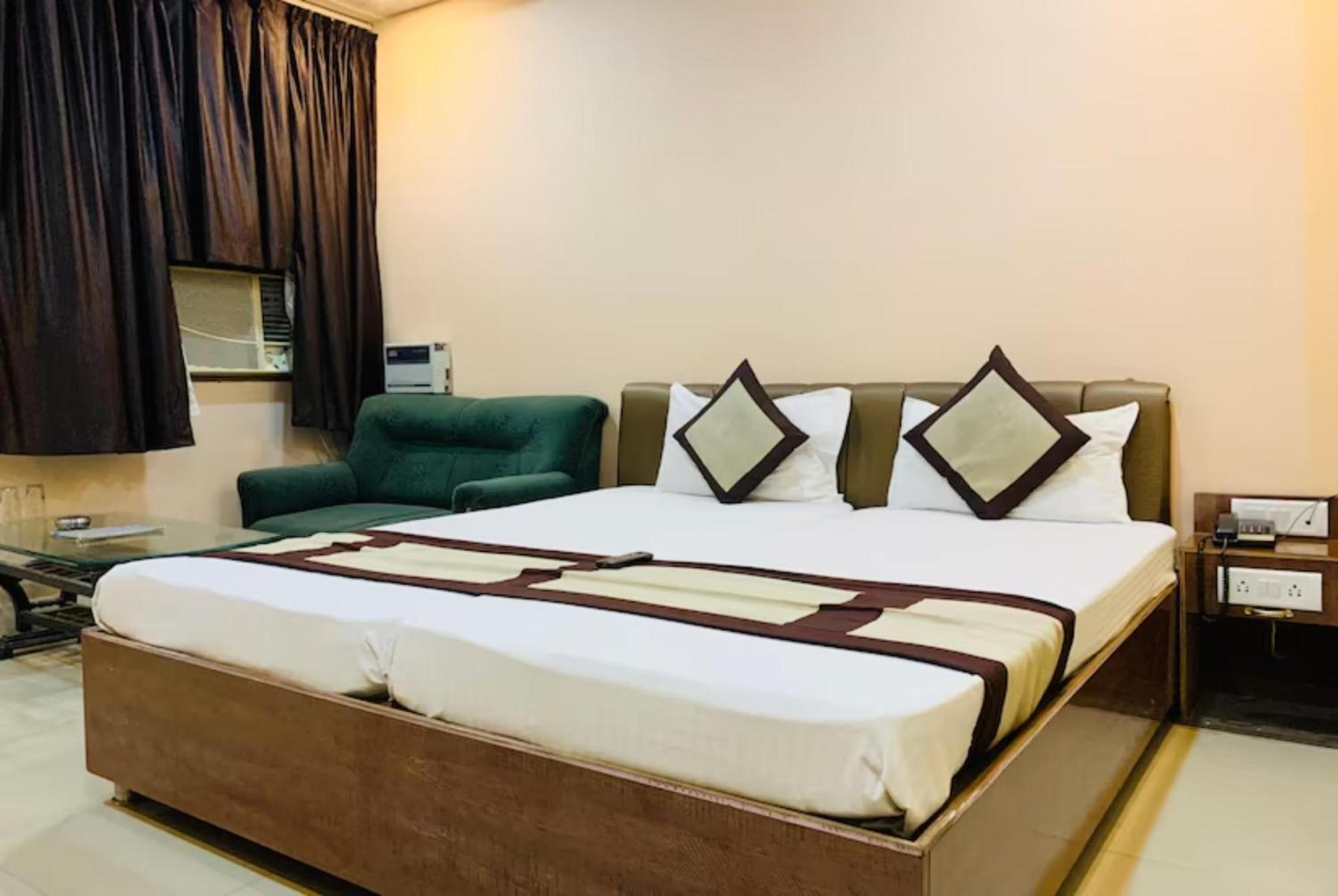 Grg R P International Patna Hotel Patna  Buitenkant foto