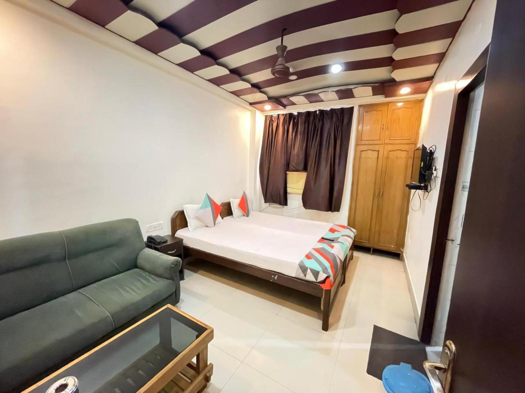 Grg R P International Patna Hotel Patna  Buitenkant foto