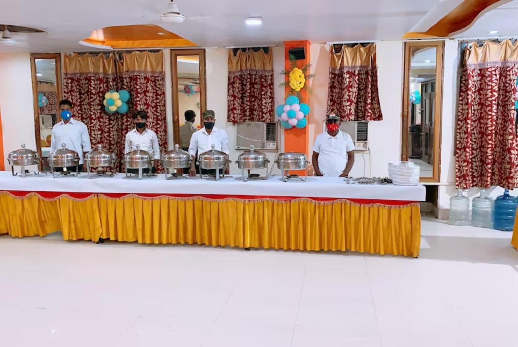 Grg R P International Patna Hotel Patna  Buitenkant foto
