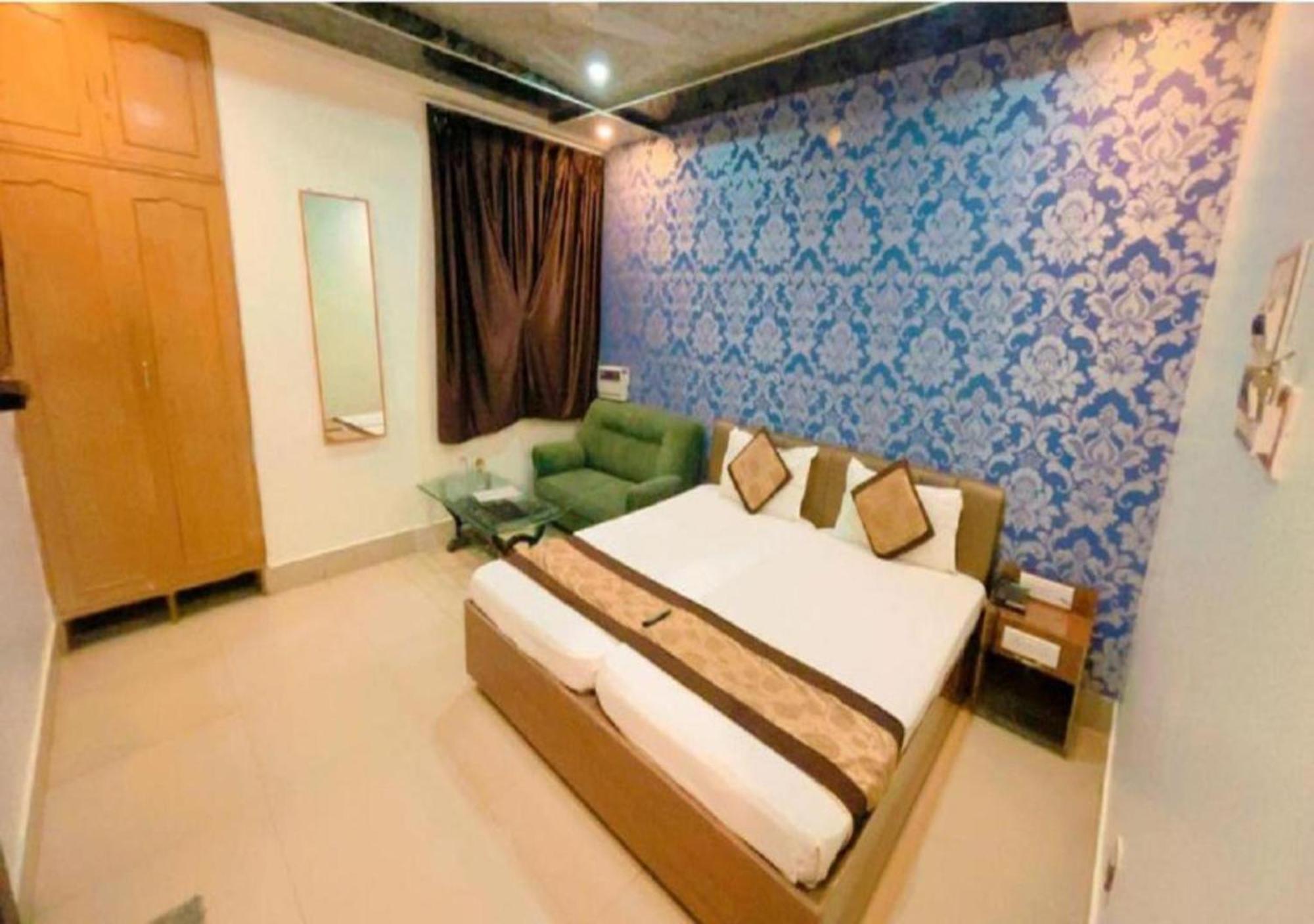 Grg R P International Patna Hotel Patna  Buitenkant foto
