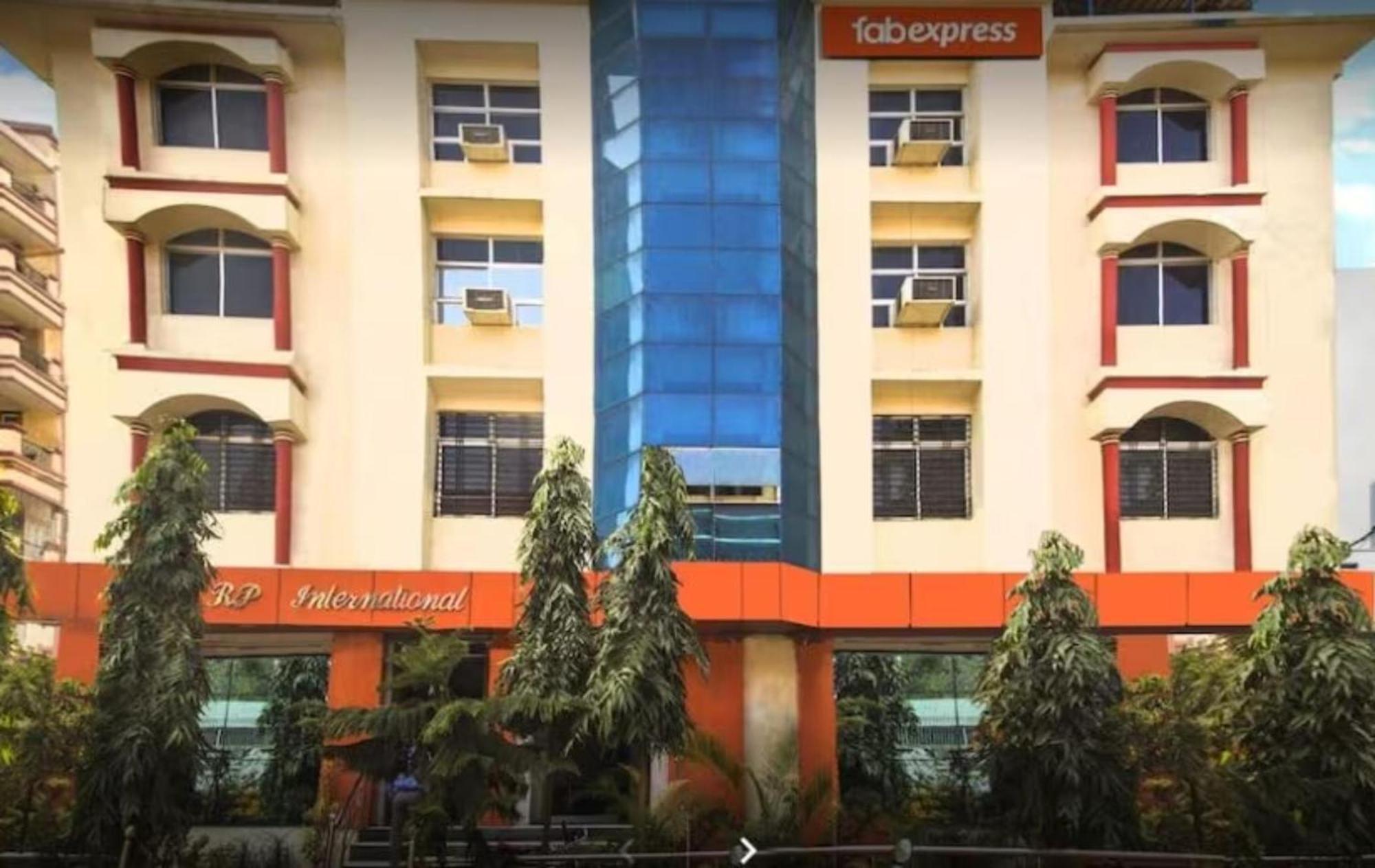 Grg R P International Patna Hotel Patna  Buitenkant foto